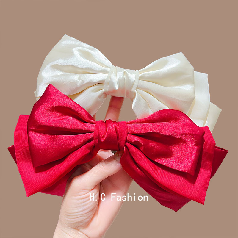 The new style of the "Super Fairy Multi-layer Bow hairpin" with the "Runaway Princess" spring clip at the back of the head is a stylish and elegant headwear details Picture