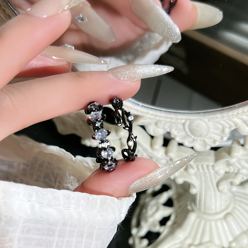 Punk dark cross-border Saturn micro-set stacked open ring, women's thorns light luxury, versatile, simple and fashionable ring trend details Picture