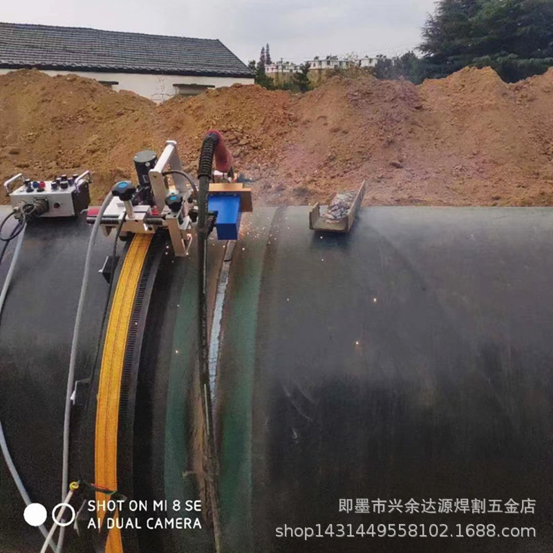 Flexible rail automatic welding trolley, vacuum suction cup track welding trolley, stainless steel and aluminum alloy tank body ring straight seam welding Item Picture