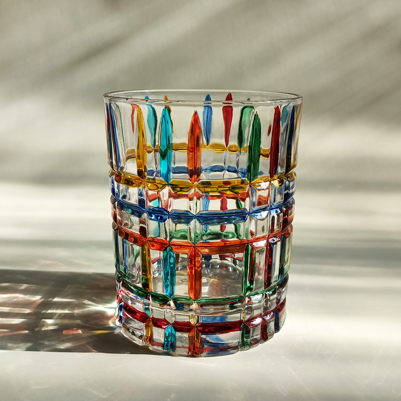 Vintage whisky wine glasses with a unique and high-end feel, hand-painted lines, square high-end glass cups, and Nordic water cups Specification drawing