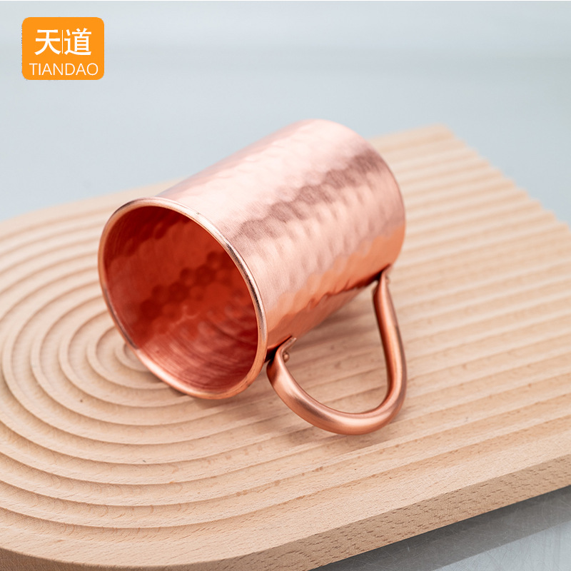 Cross-border retro pure copper hammered mug bar wine set, Moscow mule Cup cocktail set Application Scenario