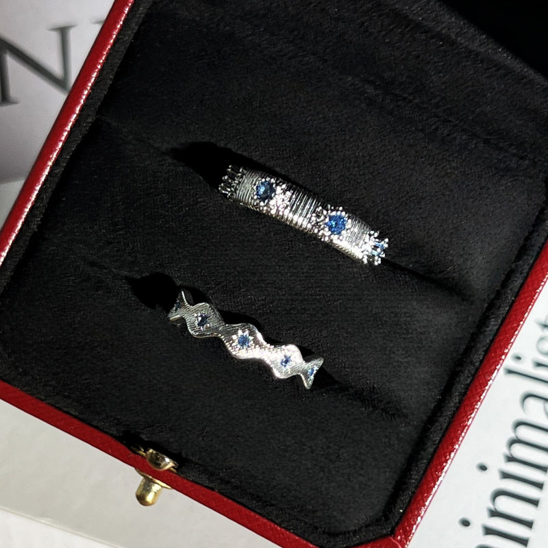 Retro brushed white, blue diamond wavy opening ring, a niche design for women, starlight light luxury, simple and versatile ring Application Scenario
