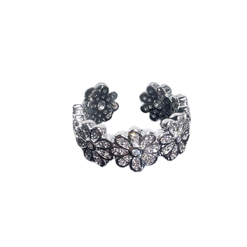 A high-end butterfly flower, full diamond zircon open ring, a female Daisy, gentle and elegant, light luxury and niche design ring Item Picture