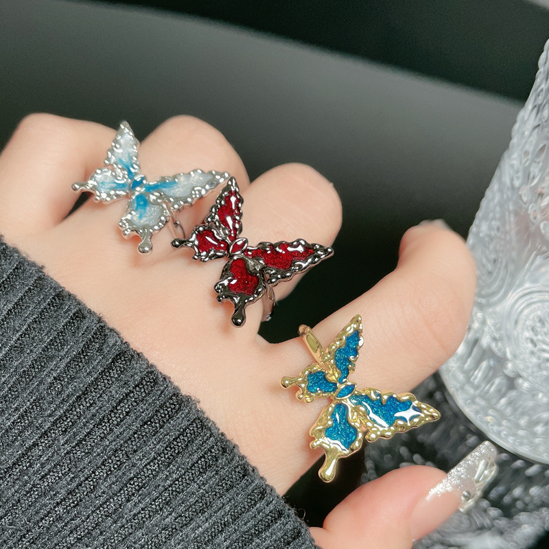 Lava irregular liquid butterfly ring for women, adjustable androgynous style couple ring, pleated, cool and stylish accessory full figure