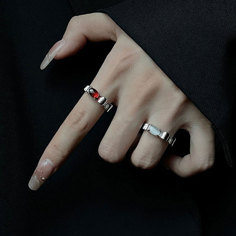 Irregular pleated opal open ring, a niche design for women, with a cold style and a high-end, light luxury and individual ring trend details Picture