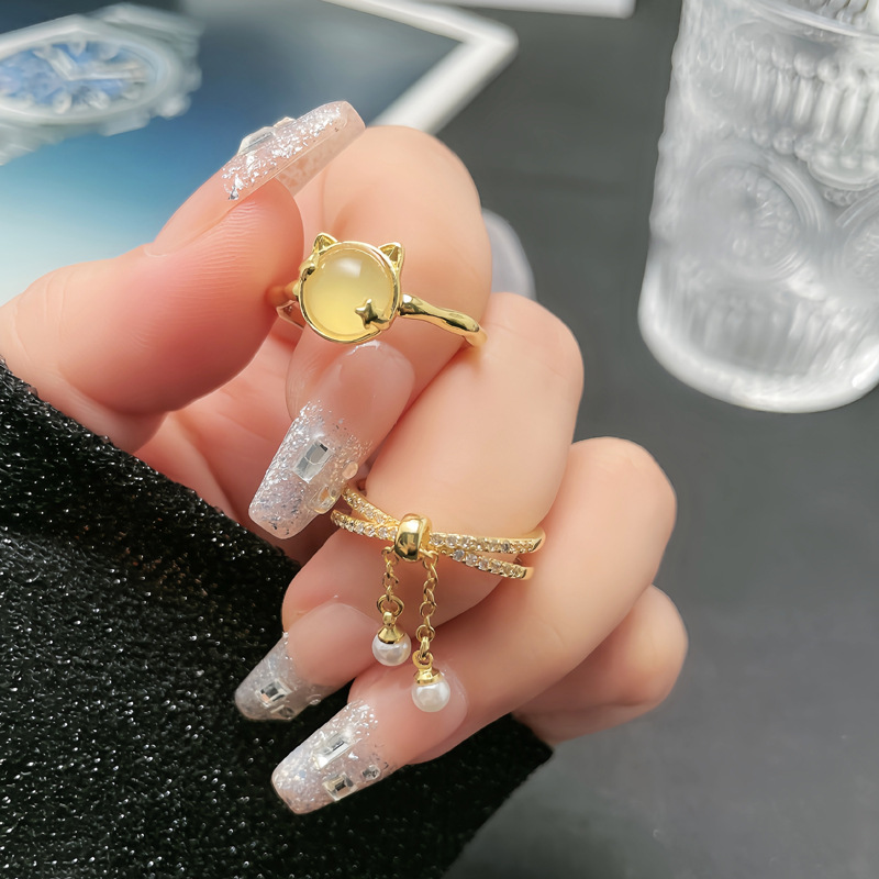 Exquisite French pearl chain tassel, elegant open ring, cat-eye, niche, simple, fashionable and versatile food ring details Picture
