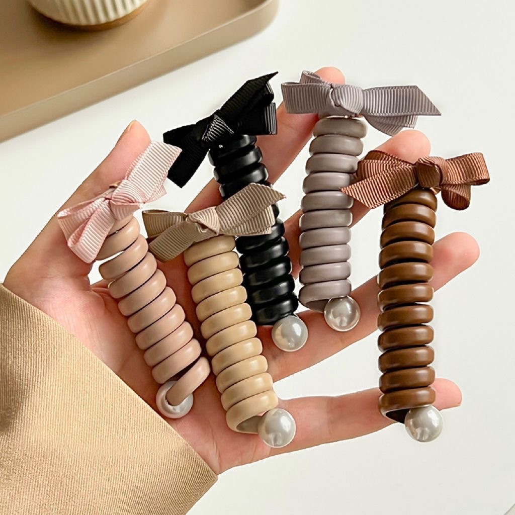 Bow tie, straight telephone line, high ponytail hair tie, high elastic ponytail pearl hair band, bubble braid, braided hair accessory Application Scenario