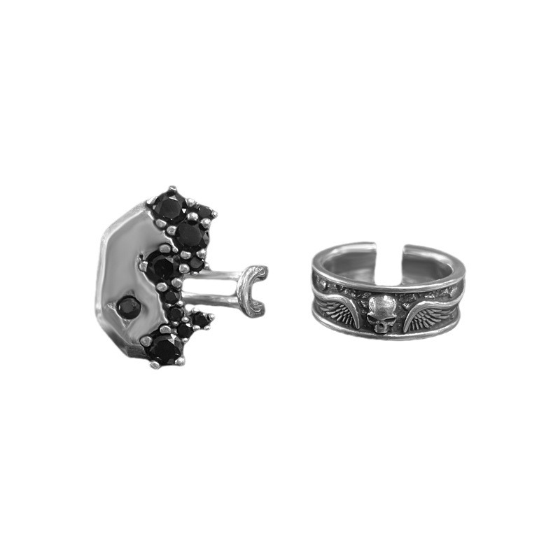 Retro aged irregular black zircon open ring, a fashionable index finger ring with a cold and individualistic style for women in the ins style Item Picture