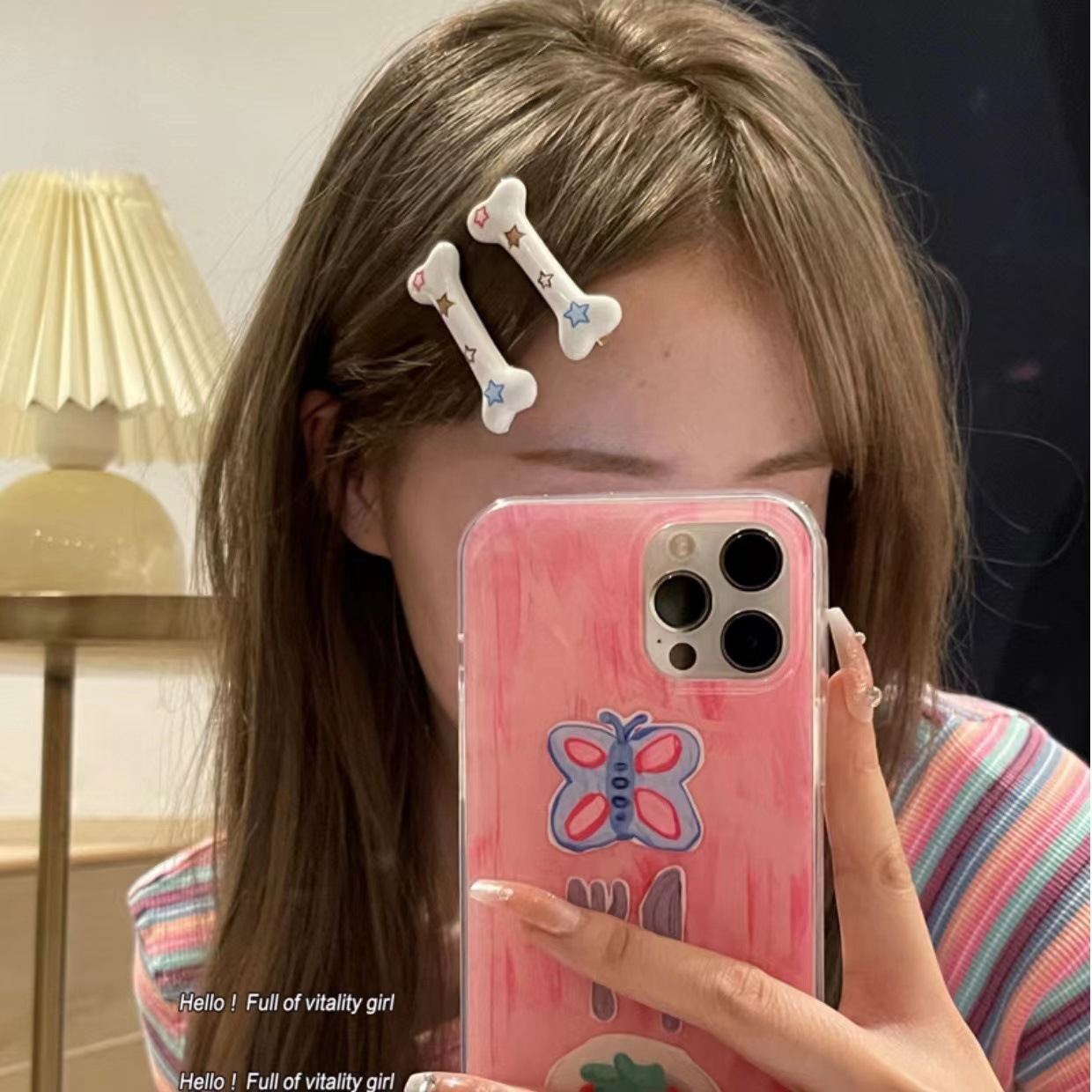 Energetic girl, puppy bone hair clip, y2k hot girl, star bangs clip, cute and unique five-pointed star hair clip and hair accessory Application Scenario