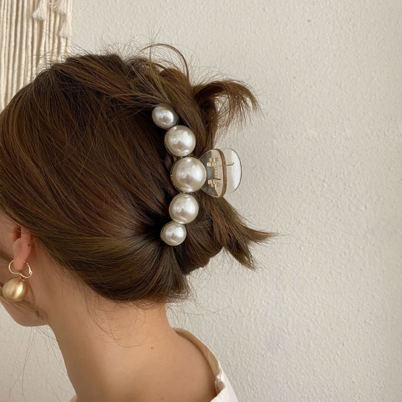 Korean pearl hair clips, ins high-end hair accessories, large grabber, back of the head, updo, shark clip, imitation pearl hair clips Specification drawing