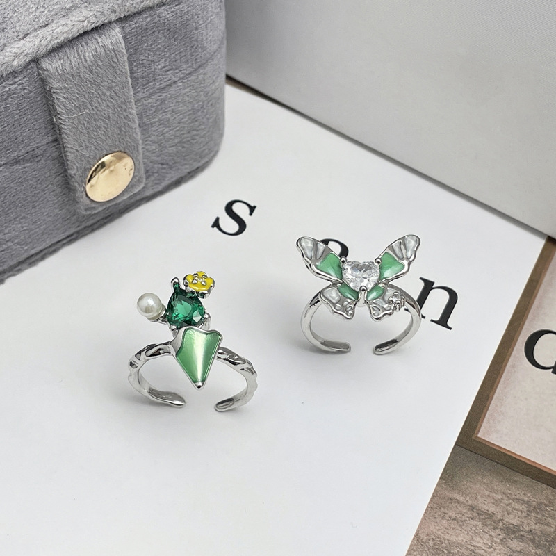 The light and fresh mint green drip glaze open ring is unique, fashionable and cold in style, with a butterfly design sense, making it a trendy ring Specification drawing