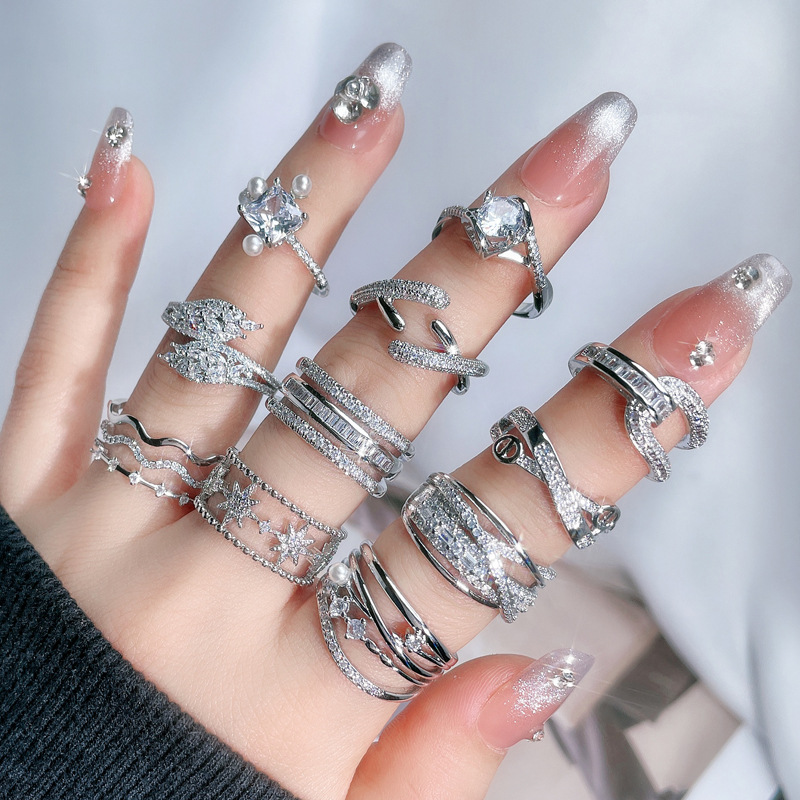 A high-end, light luxury, full-diamond open-mouth ring for women on Instagram, with a cold and niche design sense, elegant and trendy index finger ring details Picture