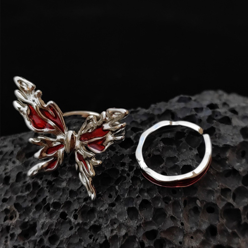 The new three-dimensional red butterfly opening ring is a niche design for women, exuding a sense of high-end luxury and a sweet and cool personality Specification drawing
