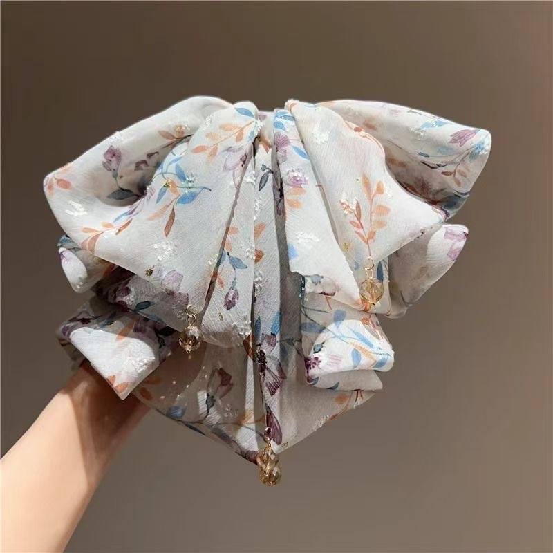 2025 New Spring/Summer hair accessory: small updo hair clip, low ponytail, retro floral print, half hairpin at the back of the head details Picture
