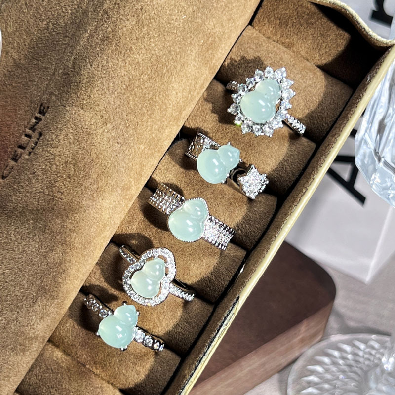 New Chinese-style national trend ice-transparent gourd diamond-encrusted individual open ring, women's light luxury high-end fashionable and elegant index finger ring details Picture
