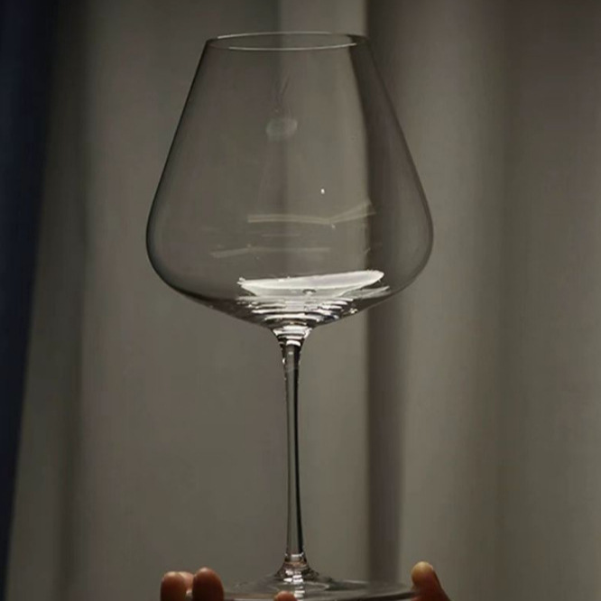 Ins-style Nordic red wine glass, tall glass stem, crystal glass, Burgundy wine glass set, wine tall glass details Picture