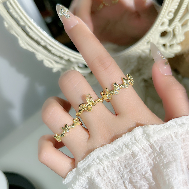 Vintage lace dress hem, small butterfly plain ring, open ring, feminine charm, sweet, cool, elegant, high appearance level ring accessory Specification drawing