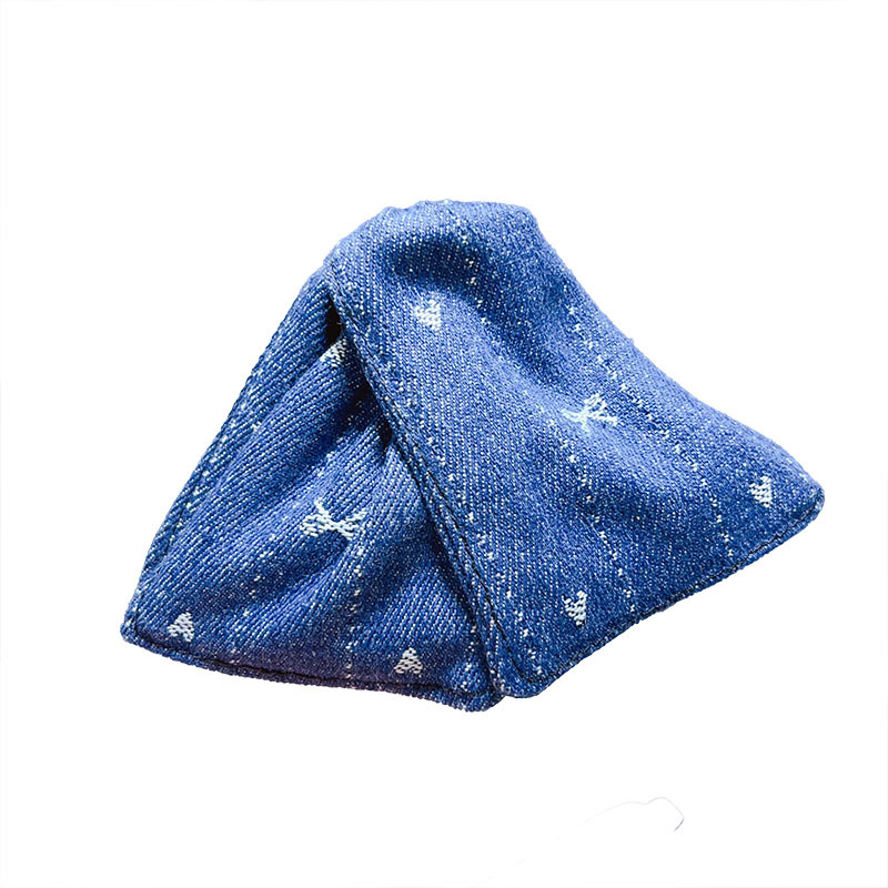 Embroidered denim triangular Hepburn hairpin for women, 2025 new high-end style hairpin at the back of the head, updo shark headpiece Item Picture