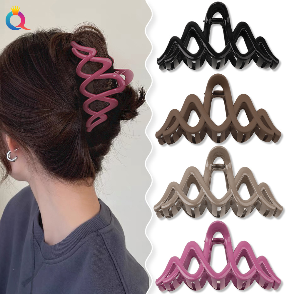 Qiyue Cross-border frosted hair clips for women with a high-end look, large shark clips for the back of the head, updo hair clips, hair accessories wholesale details Picture