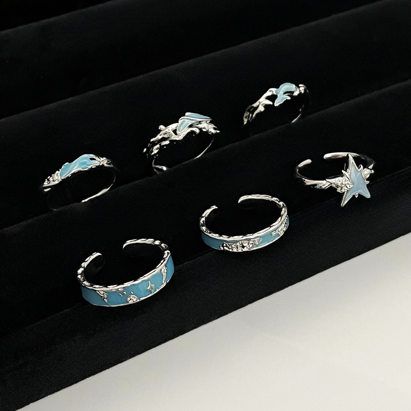 The new blue glazed splash fish tail open ring with an irregular map, simple and niche, layered couple ring trend Specification drawing