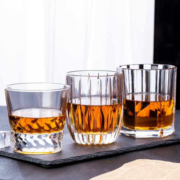 Household transparent glass cup set, European whisky glass, foreign wine glass, diamond glass, beer glass, red wine glass details Picture