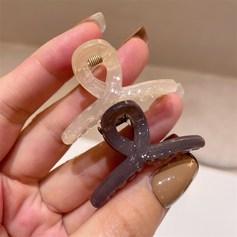 Korean-style versatile small grab clip, half hair clip at the back of the head, side bangs clip for little girls, small accessories, hair accessories and headwear Specification drawing