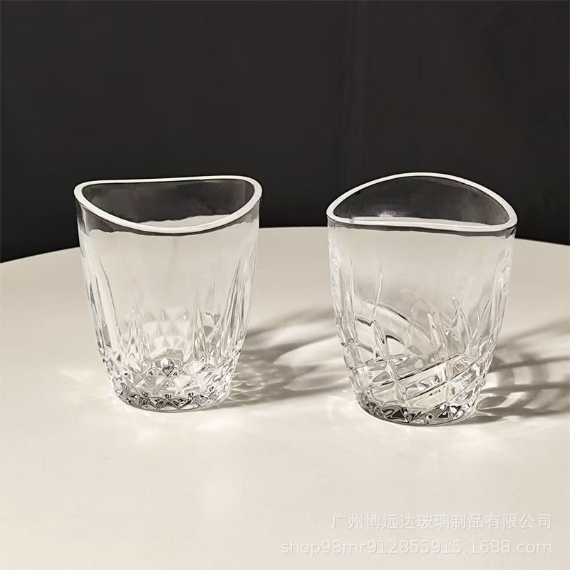 New wholesale European-style wine glasses, sword-patterned beverage glasses, popular bar ice-cold beer glasses, glass whisky glasses details Picture
