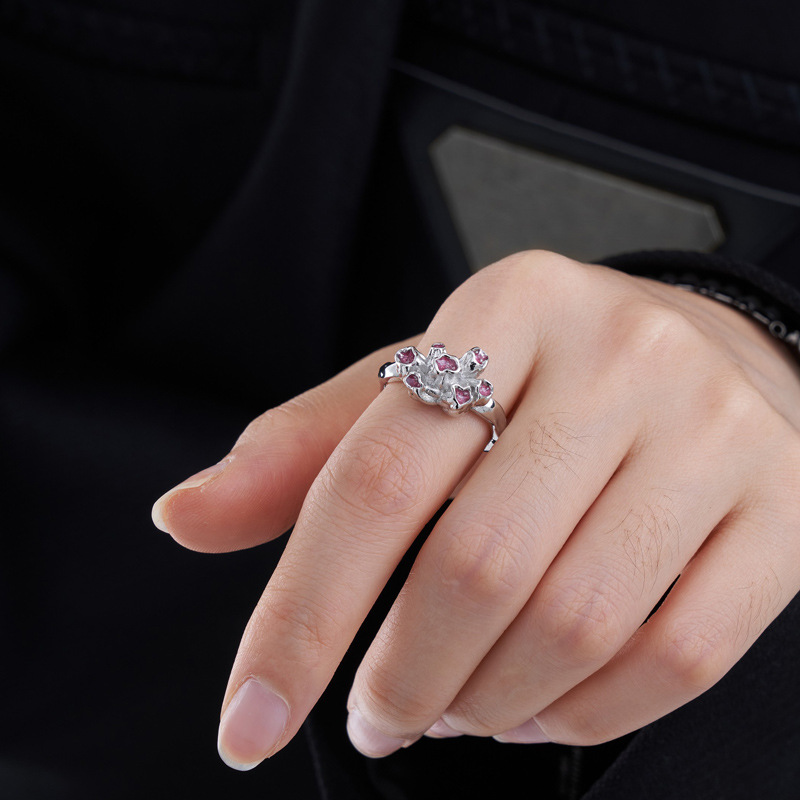 Irregular texture pink drip glaze open ring for women's fashion, individuality, niche design, fashionable and simple food ring trend full figure