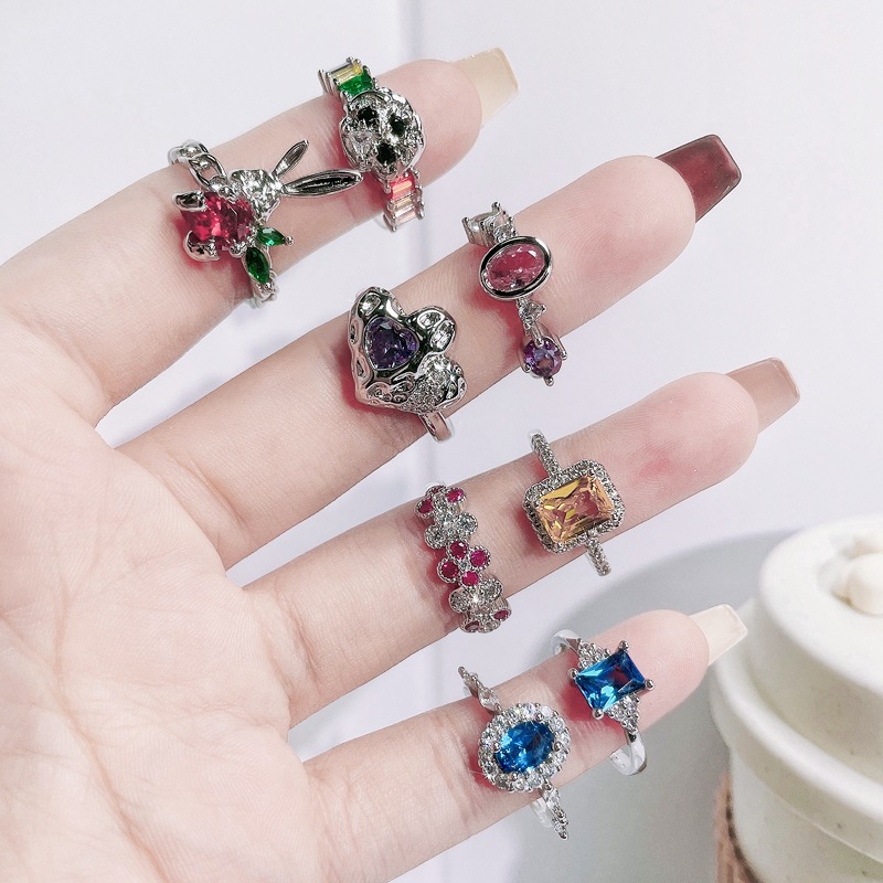 French retro colored zircon light luxury high-end open ring, fashionable and versatile, individual and exquisite, cold style ring Application Scenario