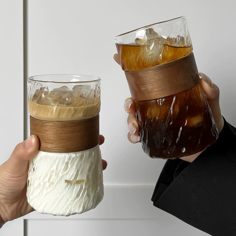 High borosilicate glass transparent tornado cup, simple thickened single-layer cup, drinking cup, high-temperature resistant household glass cup details Picture