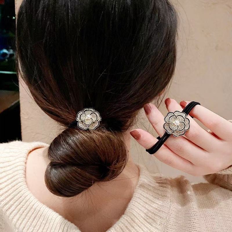 French-style camellia hair tie, black high-end ponytail, elegant headwear, high-elasticity bun hair tie full figure