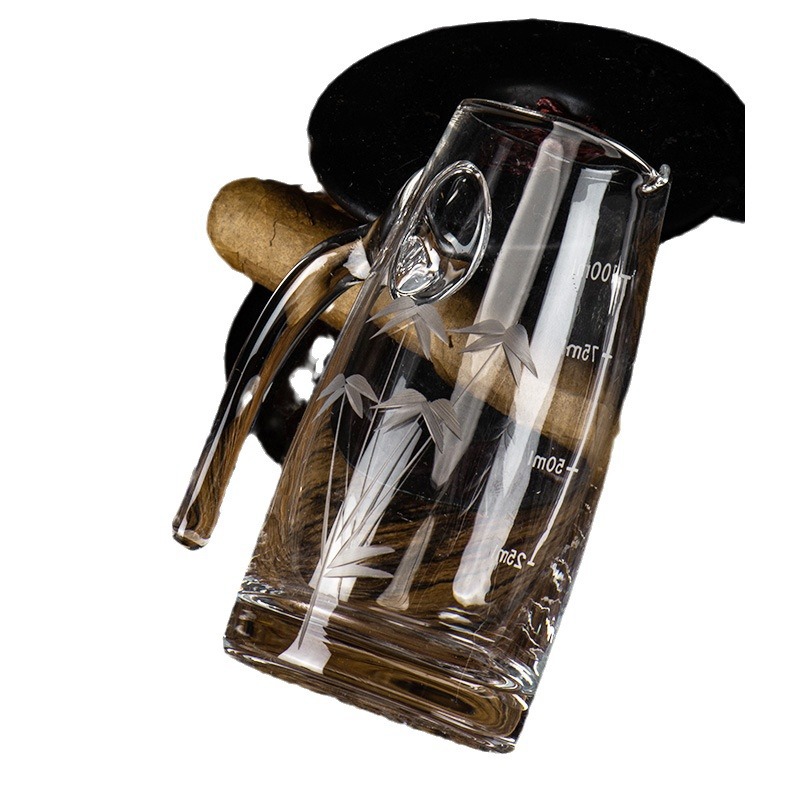 Wine divider set, high-end home gift box, hand-engraved bamboo small white spirit cup set, Chinese-style wine pot Item Picture