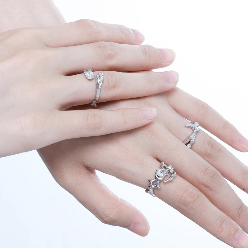 A women's ring with diamonds, irregular texture, pleats, cold style, high-end and niche design, an Instagram food ring open ring Specification drawing