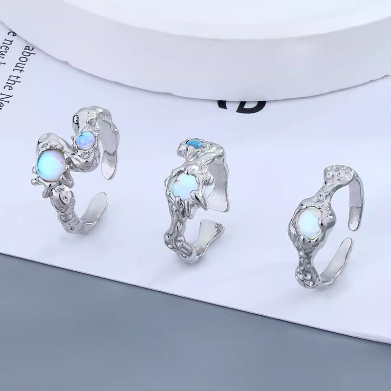 Irregular lava texture moonstone open ring for women, cool and trendy on Instagram, with a cold style and fashionable personality Application Scenario