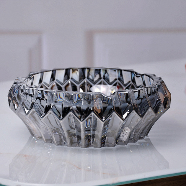 European-style crystal glass gear large round ashtray for home living room coffee table, light luxury ashtray, Nordic ins style Item Picture