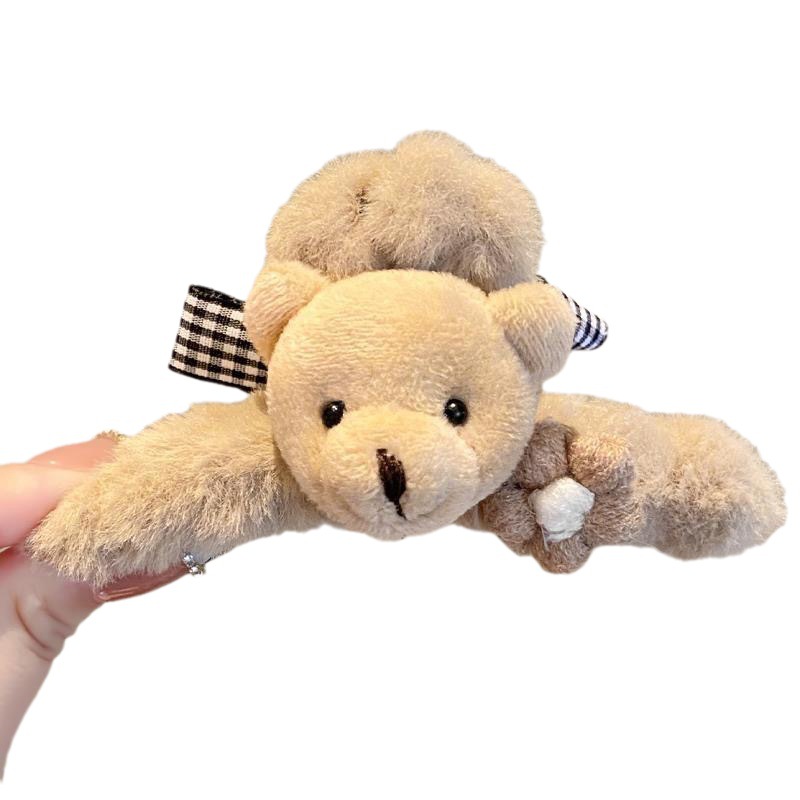 New autumn and winter plush hairpins for women, large cartoon shark clips, cute hairpins on the back of the head, and furry bear claw clips Item Picture