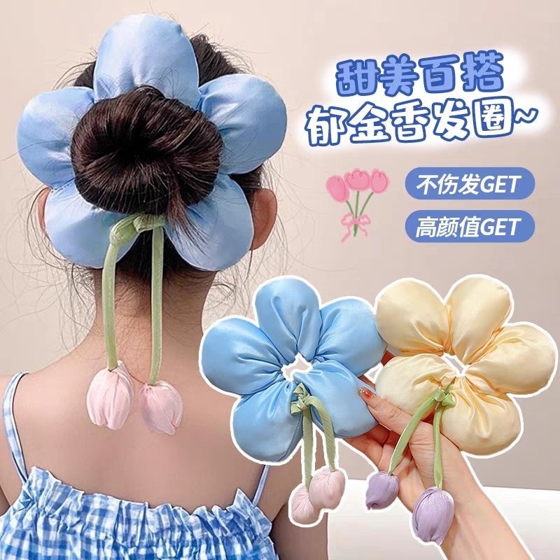 Children's flower-shaped large intestine hair band, little girl with a bun at the back of her head and a low ponytail headpiece, a high-end hair accessory for girls and princesses Application Scenario