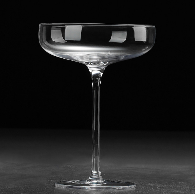 ins cup, retro cocktail cup, ladies' special mix cup, Nordic-style tall glass, champagne cup, new butterfly-shaped wine glass Specification drawing
