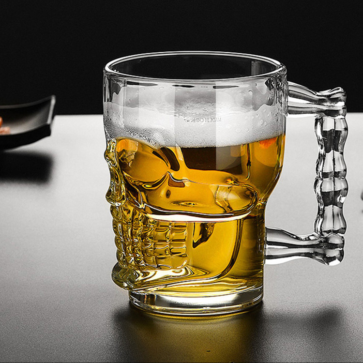 Wholesale of green Apple creative skull cups, beer mugs, draft beer cups, juice cups, water cups and glass cups with logo printing Application Scenario