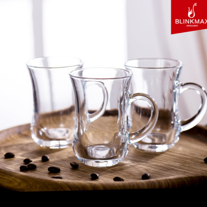 Lizun glass cups with handles, heat-resistant cups for home use, creative and fresh thickened milk tea cups, drinking cups, flower tea cups wholesale Application Scenario