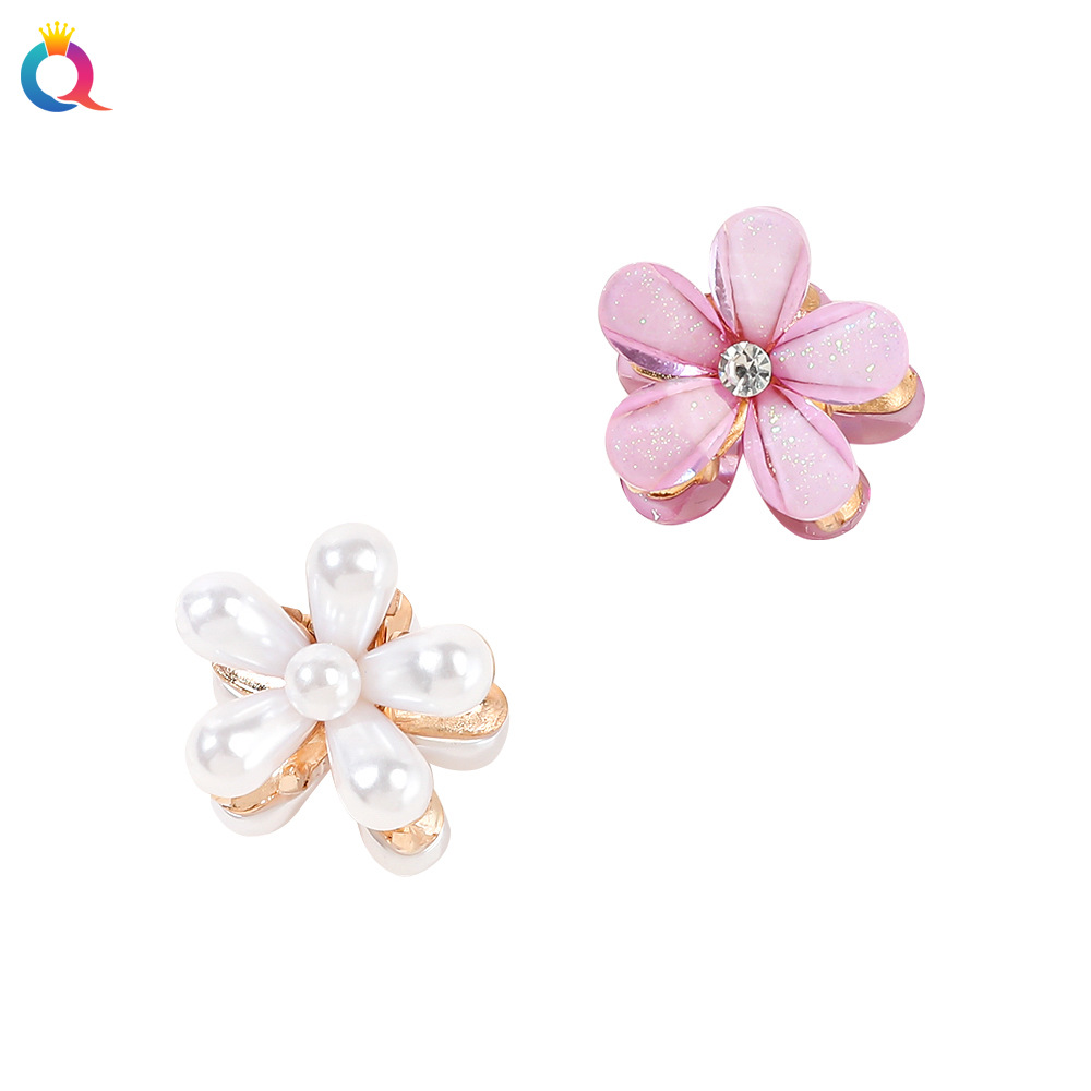 Wholesale of Qiyue's fresh and clean metal flower hair clippers, pearl hair clippers, children's bangs hair clippers and edge hair accessories Item Picture
