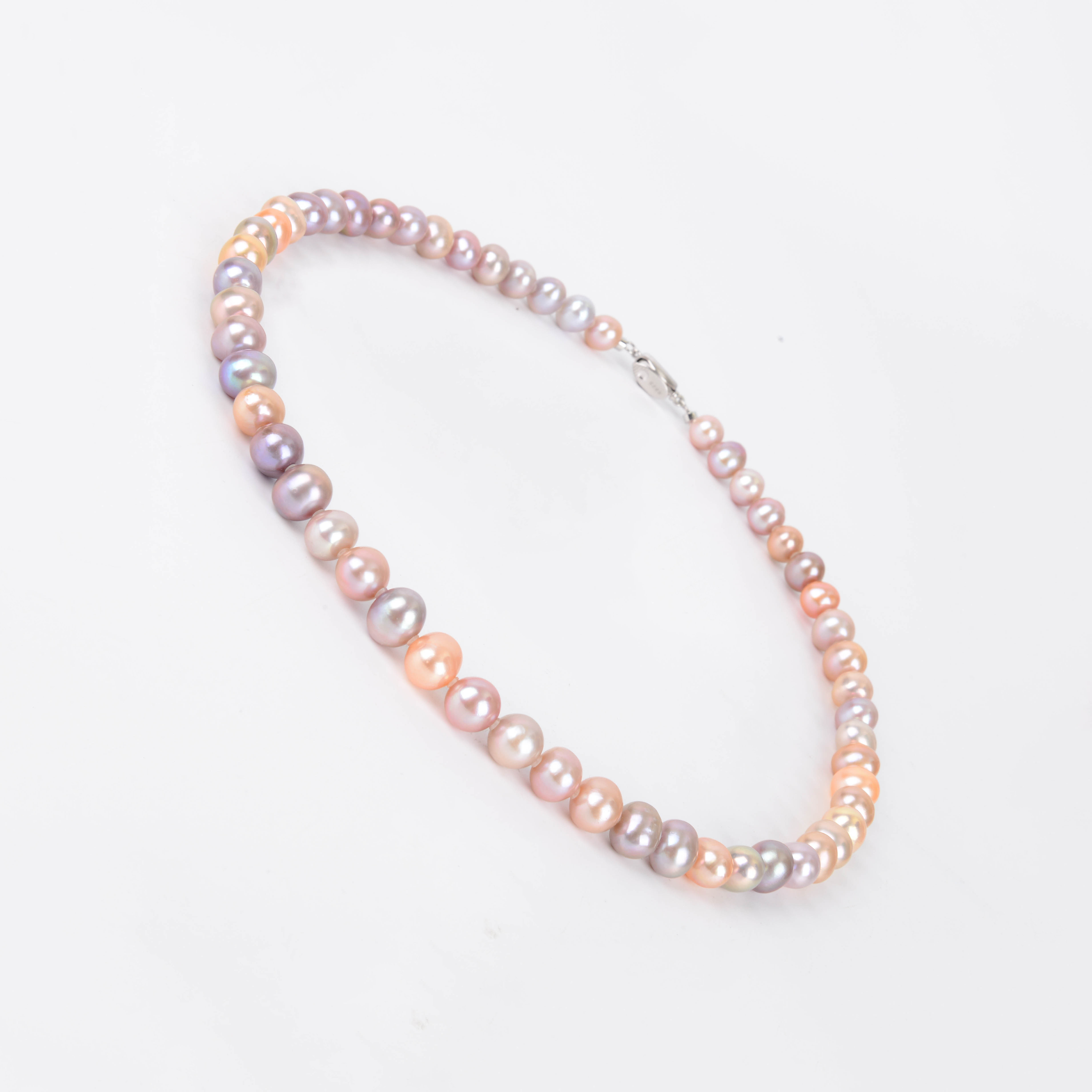 Natural freshwater pearl mixed color pearl necklace, French light luxury collarbone chain, gift beading Specification image