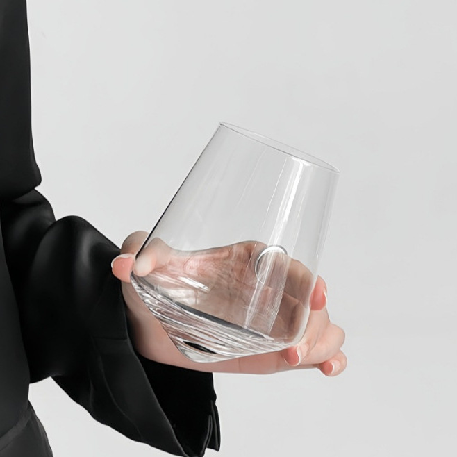 Untoppleable glass, luxurious whisky glass, cognac glass, simple foreign wine glass, brandy glass, red wine shaker glass Specification drawing
