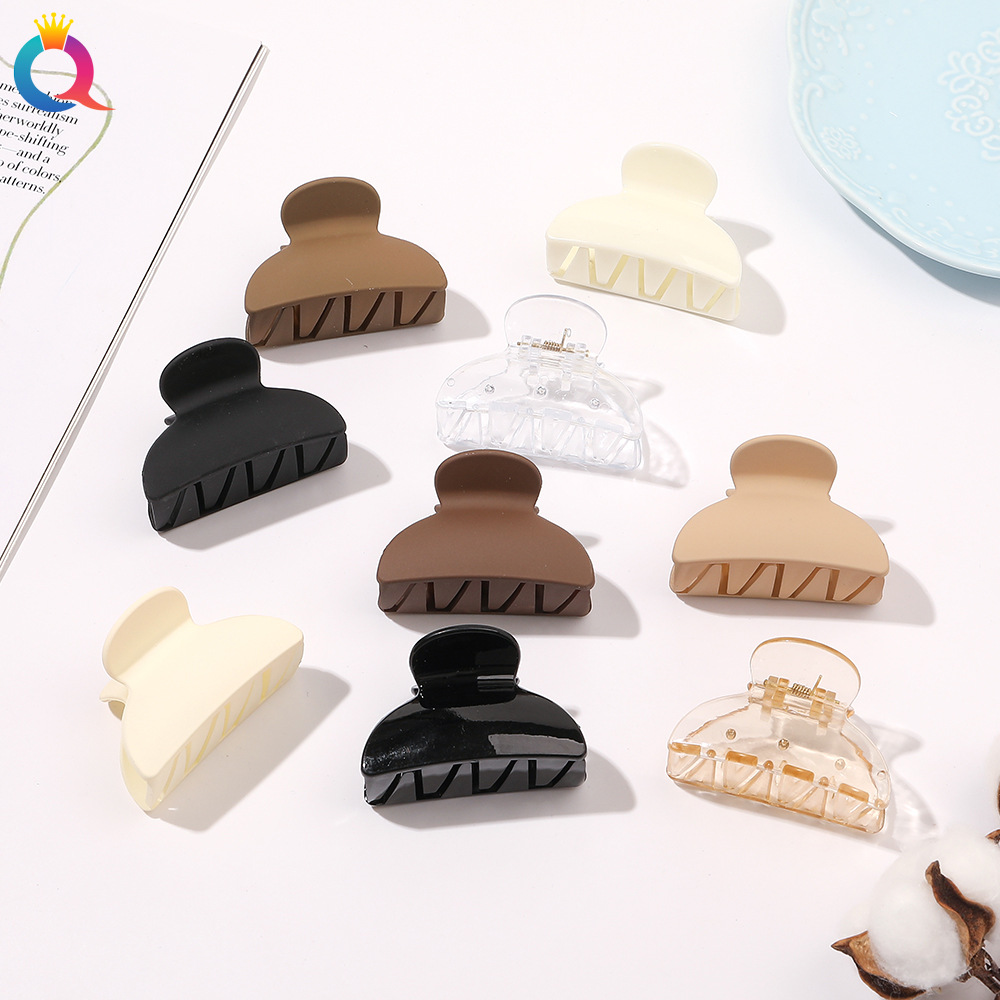 Wholesale of Qiyue Amazon cross-border frosted hair clips, small semi-circular hair clips, simple shark clips and hair accessories details Picture