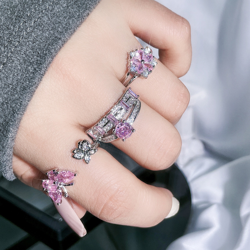 A high-end, light luxury pink diamond butterfly flower open-mouth ring for women, an Instagram cold style, a niche, layered and exquisite ring Specification drawing