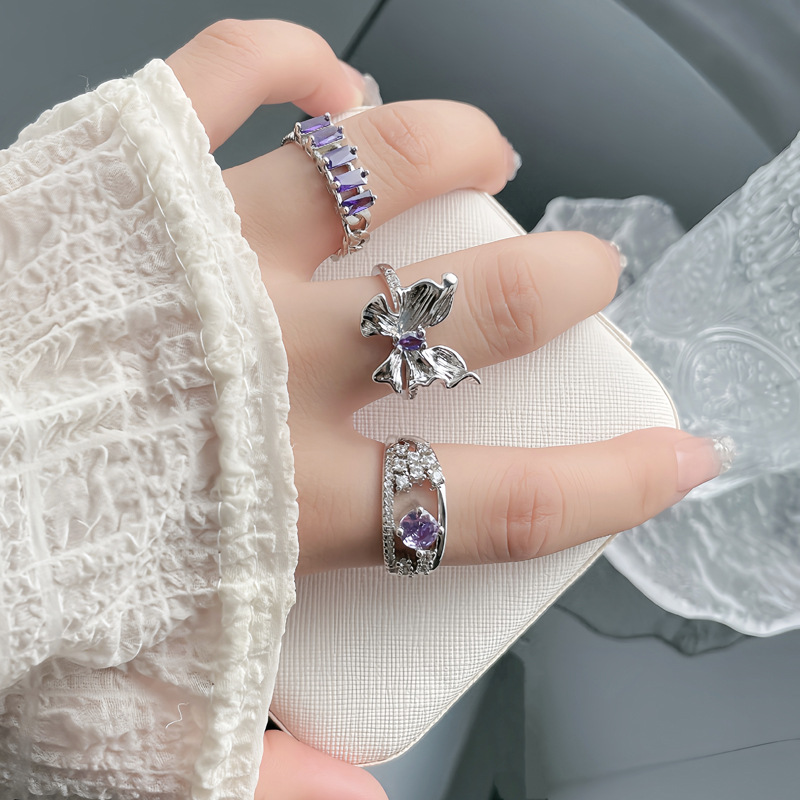 A light luxury and high-end brushed butterfly horse eye purple diamond ring, a unique design for women, fashionable, exquisite and versatile, sweet and cool ring full figure
