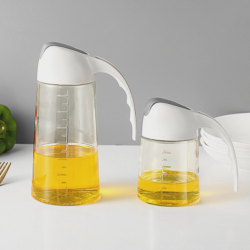 New automatic opening and closing oil pot for kitchen use, soy sauce, vinegar, cooking wine, oil can, oil pot, no oil sticking, leak-proof and sealed bottle Application Scenario