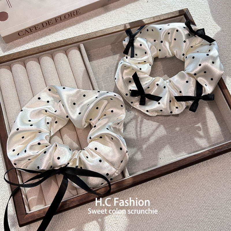 Gentle satin polka dot bow tie large intestine hair band, French niche retro hair tie, bun hairstyle, leather band hair tie Specification drawing