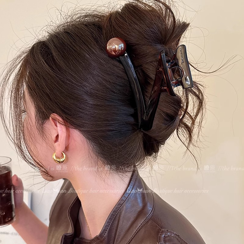 Versatile and simple pearl hairpin for women, 2025 new style, high-end acrylic hairpin, large shark clip at the back of the head full figure