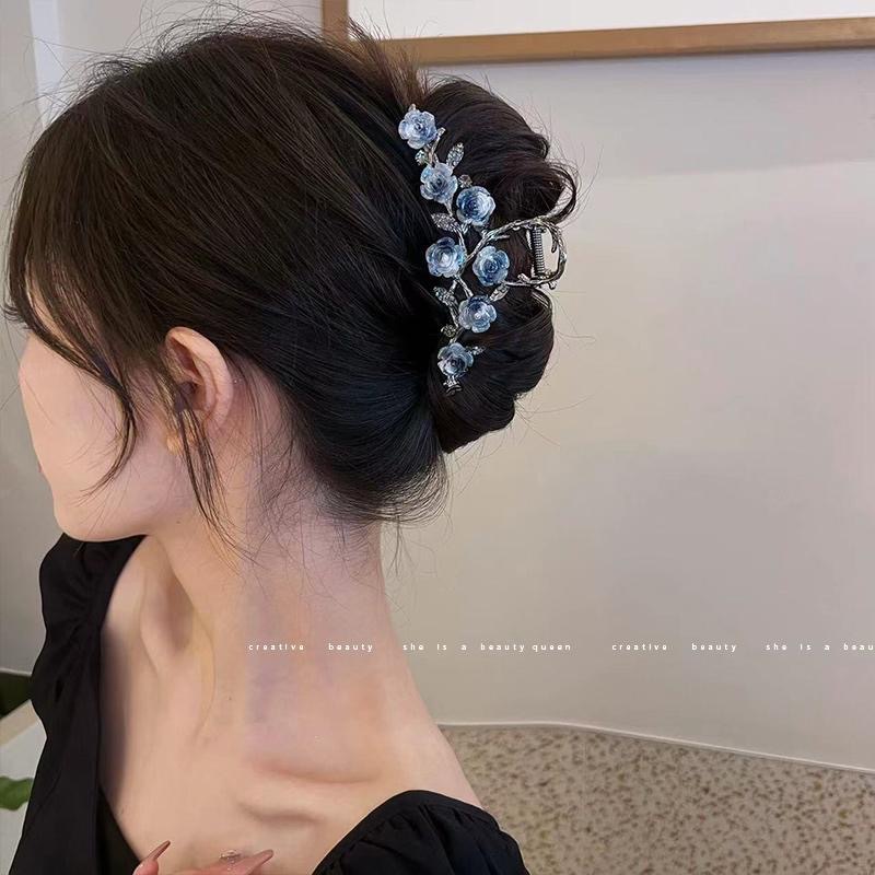 Retro camellia hair clips, elegant hairpin at the back of women's heads, updo hairpin, large shark hairpin accessory details Picture